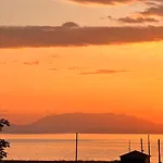 Sunkissed 公寓